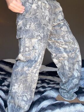 Men’s Light Grey Camo BAGGY Cargo Pants 32x32